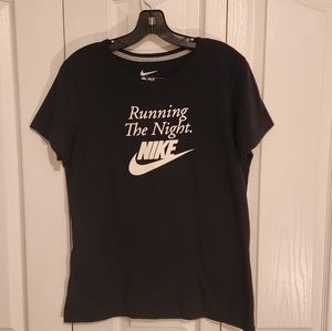 Womens Nike t shirt